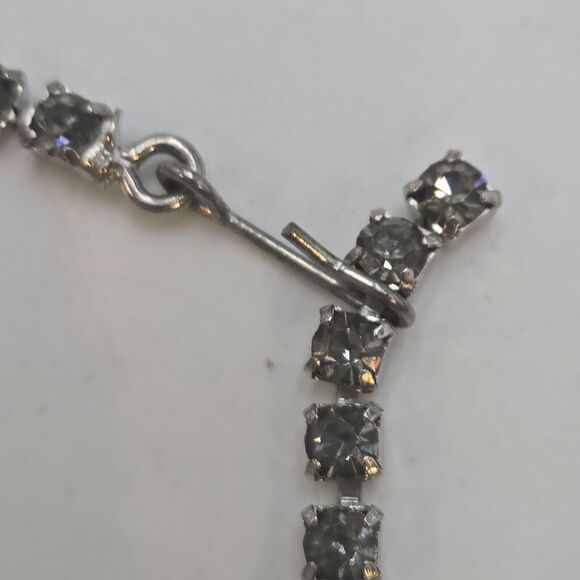 Vintage 15” AB Marquise Rhinestone Flower Choker Open Back Necklace Silver Tone - Picture 3 of 5